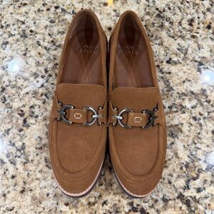 Donald Pliner Clio brown suede loafers